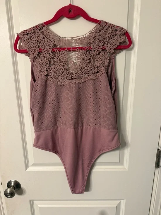 Lace-Detail Sleeveless Bodysuit in Dusty Rose
NWOT never worn - Picture 3 of 5